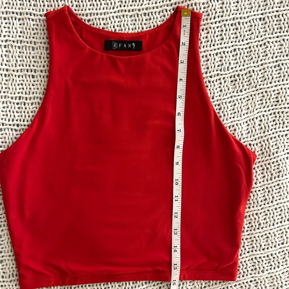Women’s Red Double Lined Cropped Casual Workout Tank Top Size Small - Picture 6 of 9